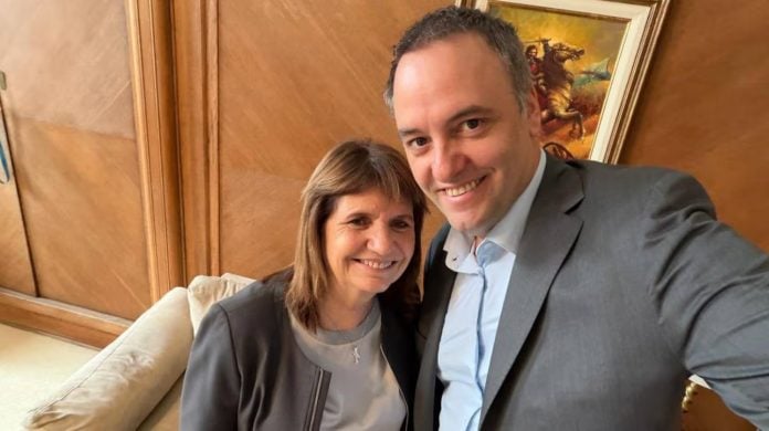 Patricia Bullrich le exigió a Manuel Adorni que presente de inmediato su declaración jurada sobre sus bienes