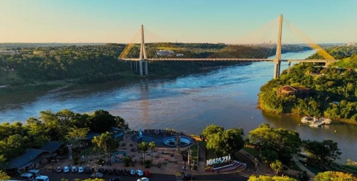 Comerciantes misioneros reclaman un régimen simplificado para importar y exportar: “Nos tienen que tratar como una provincia geográficamente estratégica”