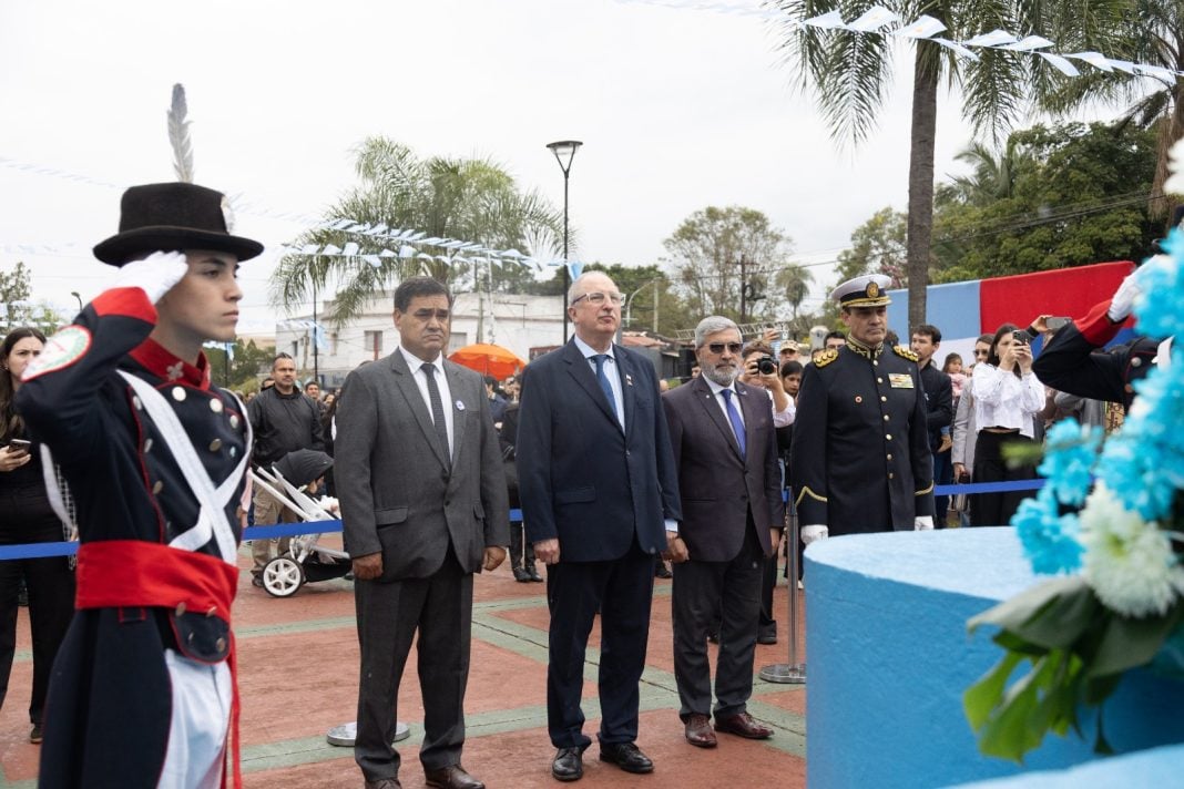 Passalacqua encabezó el acto central del 25 de Mayo en San Ignacio: “En momentos difíciles tenemos que estar unidos, ese fue el mandato de la Revolución de Mayo”