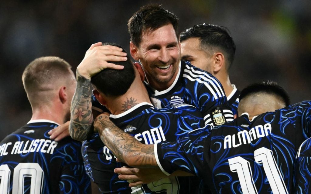 La Selección Argentina inicia la defensa del título frente a Argelia en el Mundial 2026: hora, TV y formaciones