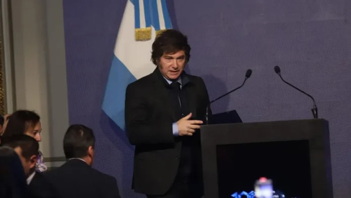 El presidente Javier Milei expone ante empresarios en una nueva edición del Council of the Americas