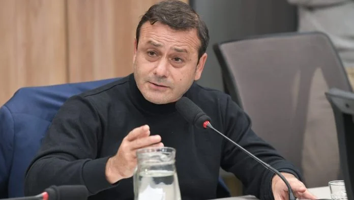 Herrera Ahuad viajará a Brasil con una delegación multipartidaria que buscará abrir un canal de diálogo ante la tensión entre Milei y Lula