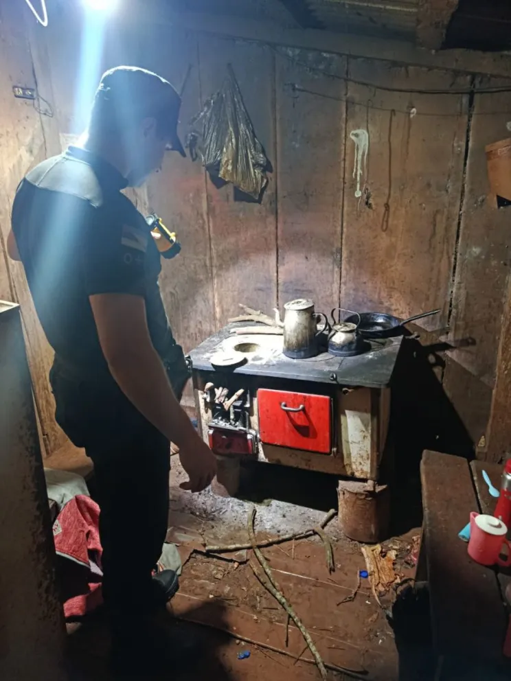Un niño de 7 años sufrió graves quemaduras al intentar encender una cocina a leña
